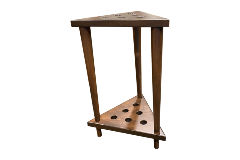 Deville Cue rack