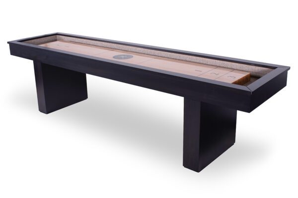 Lola Shuffleboard 02