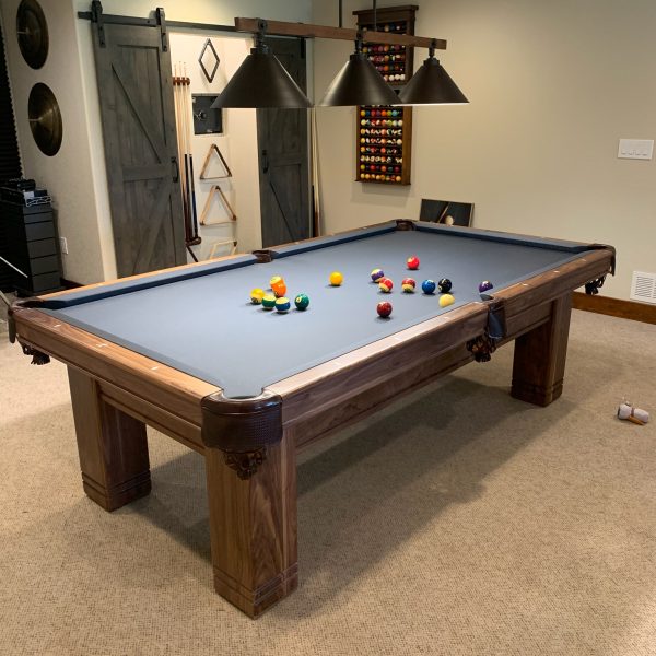 how to clean a pool table